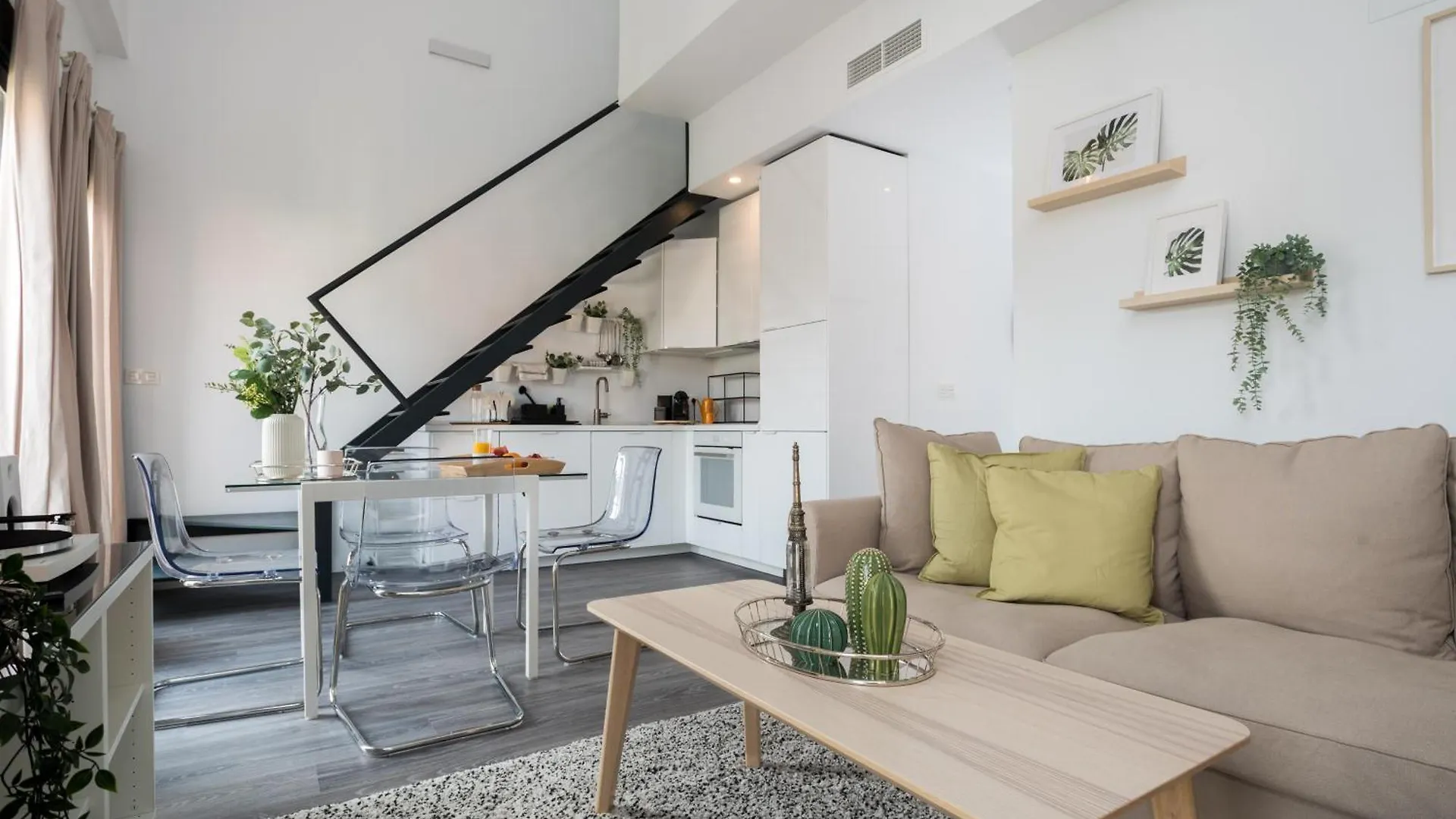 Apartamento Duplex Buddha Malaga Centro