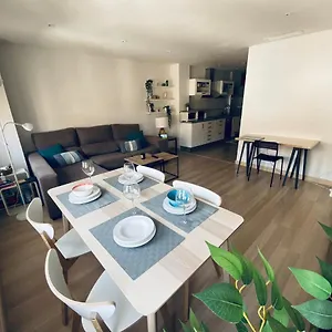  Apartment Fantastic Center - Optional Parking